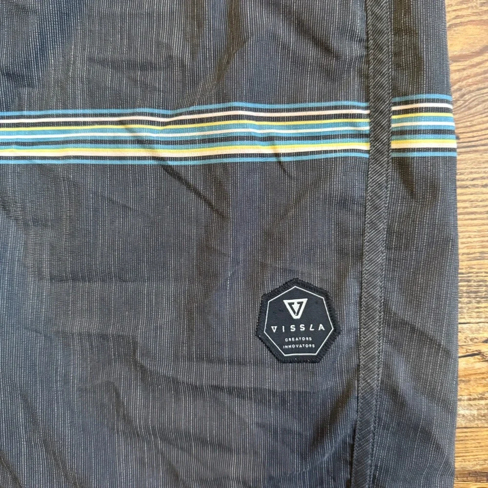 2 Vissla Board Shorts Men 32 Gray Heathered Stretch Surf Trunks Swim Beach